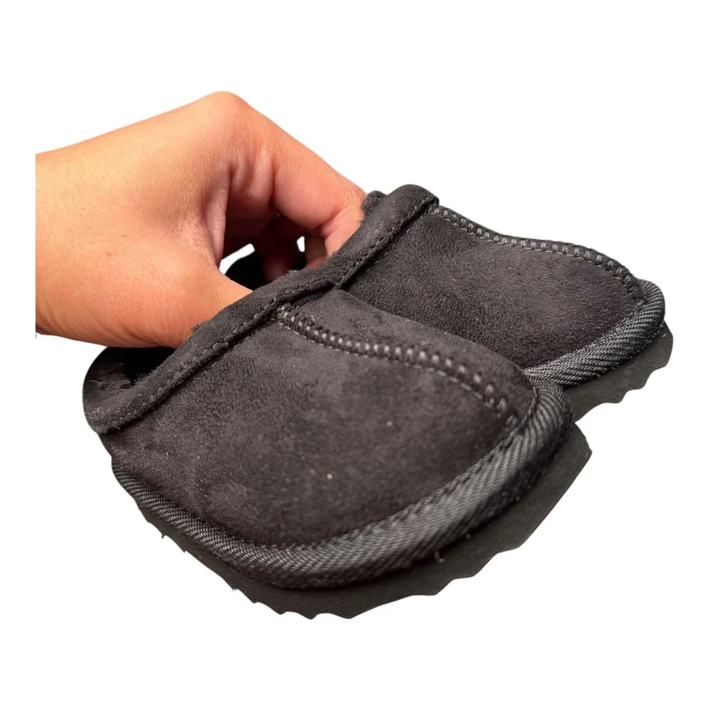 Kids Black Suede Like Slippers Size 5 Faux Fur Lined‎ Slip On House Shoes SU